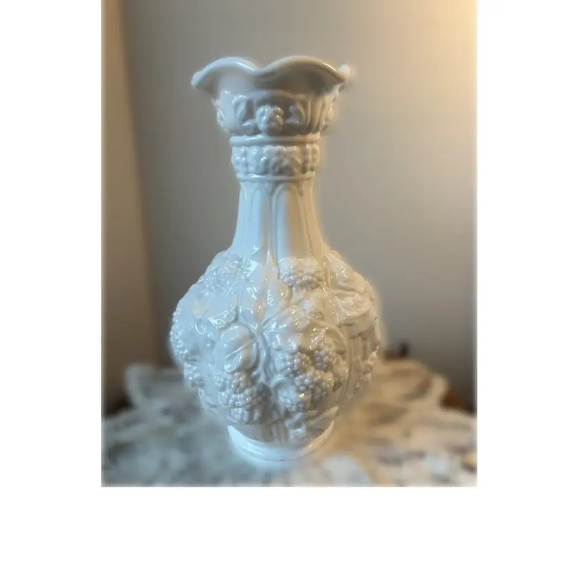 Vintage Imperial Glass Loganberry Pattern White Milk Glass Vase 10 1/4” Tall EXC