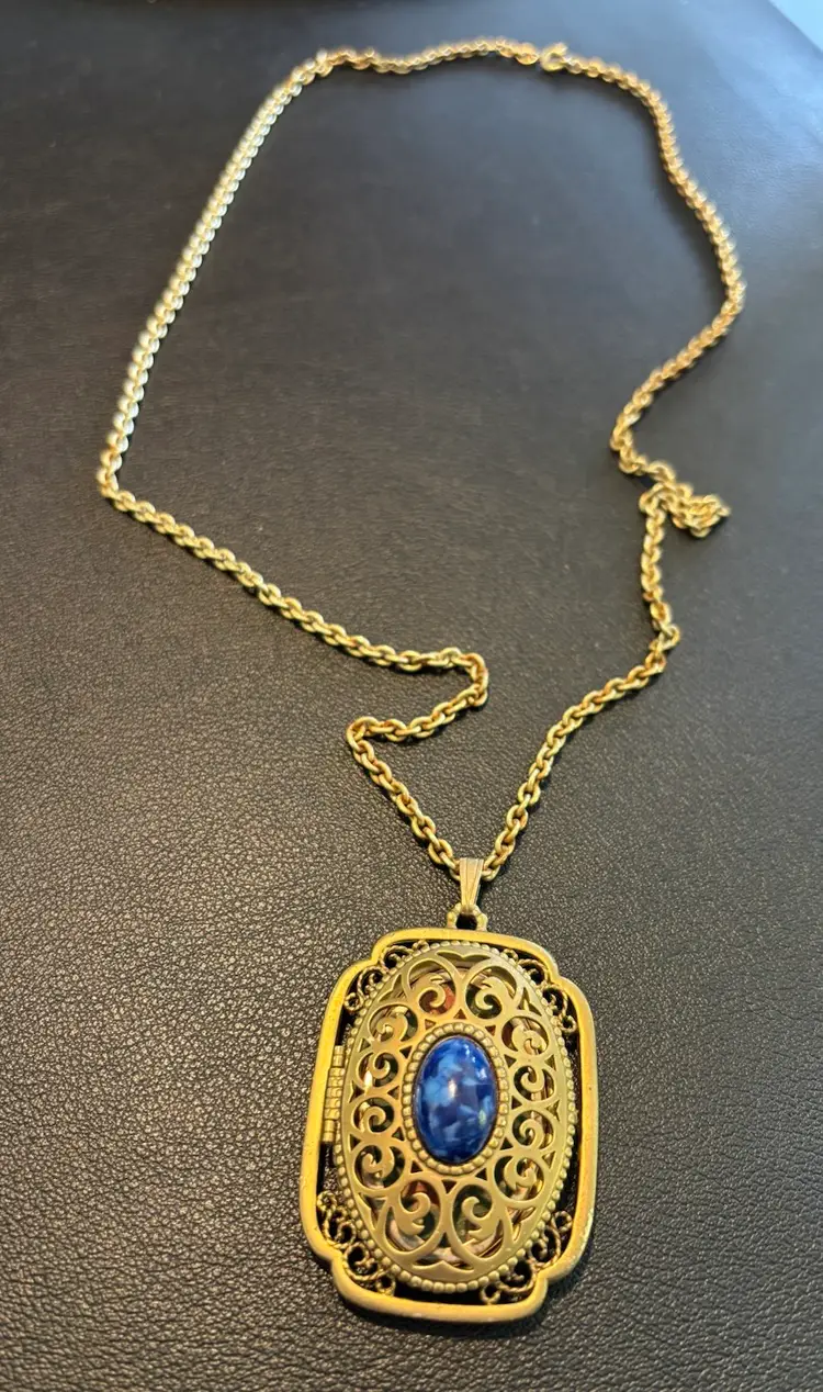 Vintage Locket Necklace 28”
