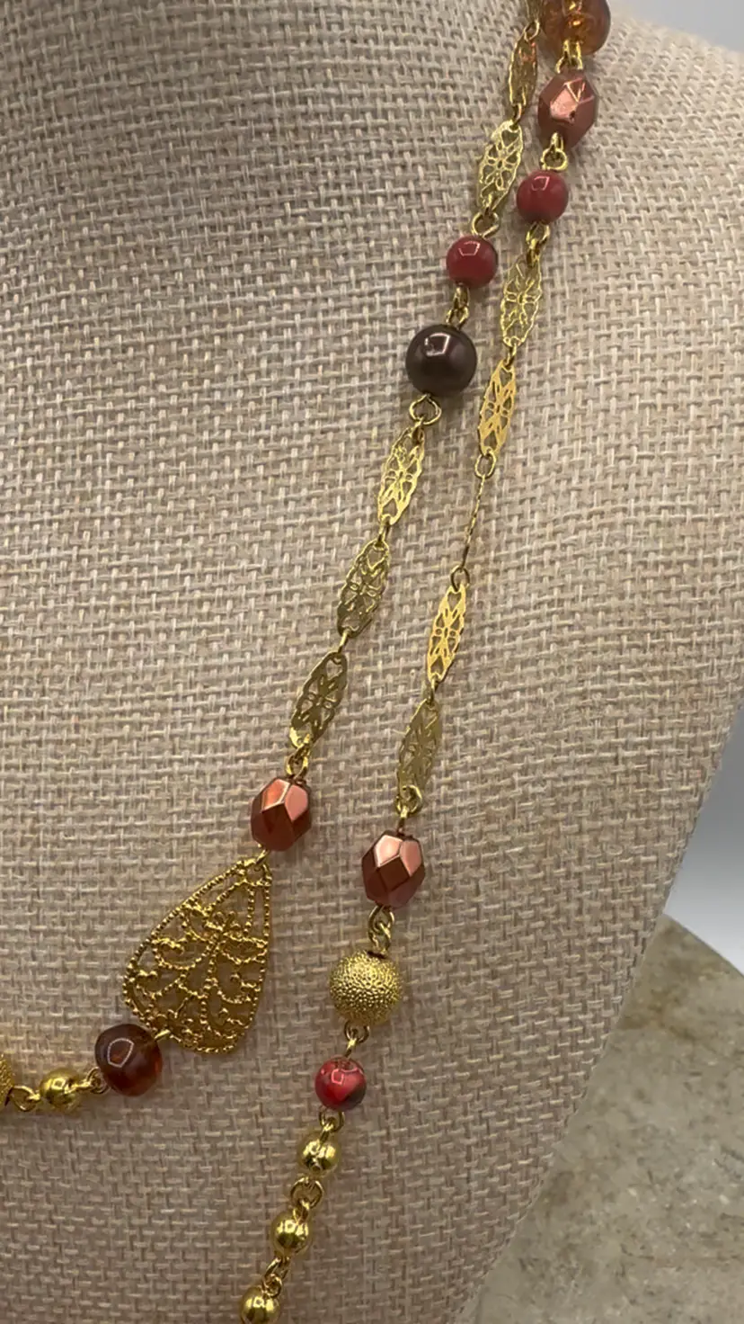 Vintage Avons “Nostalgic Reflection” Necklace Gold Tone Filigree 34”