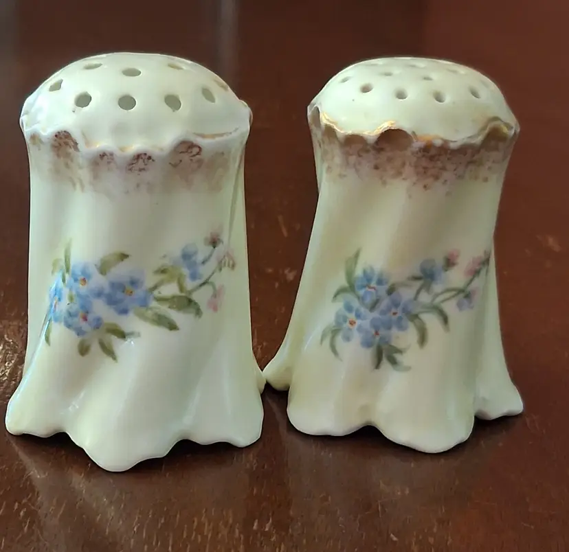 Antique Rosenthal Versailles Bavaria Salt and Pepper Shakers