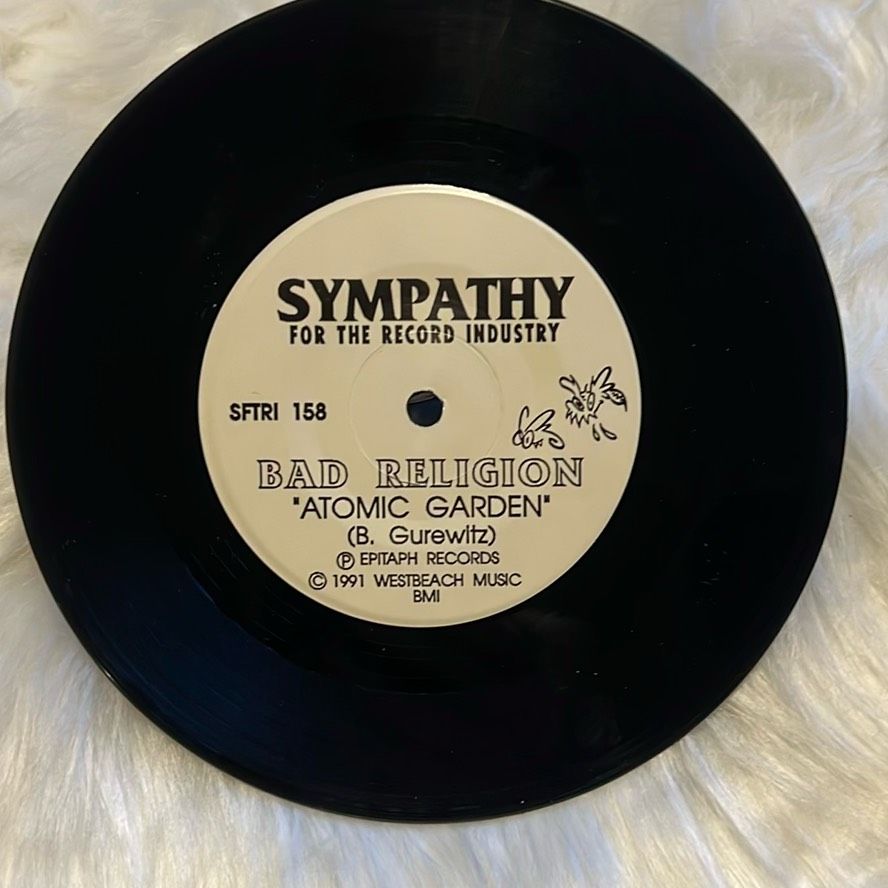 Bad Religion 45 Single atomic garden released 1991. This is the