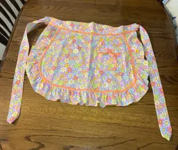 Apron With Groovy Floral Design! 40” Waist Strap To Strap Tip 22” Long!  No condition issues!