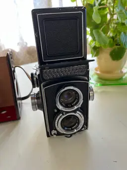 Vintage TowerFlex Dual Lens Camera Untested For decor