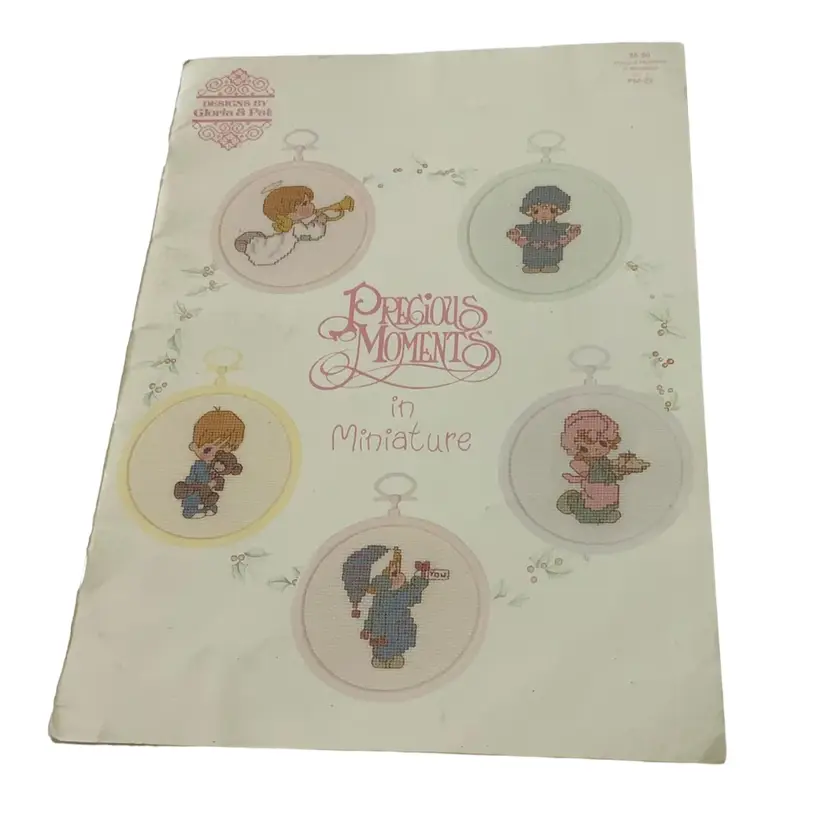 Book - Precious Moments In Miniatures Ornaments