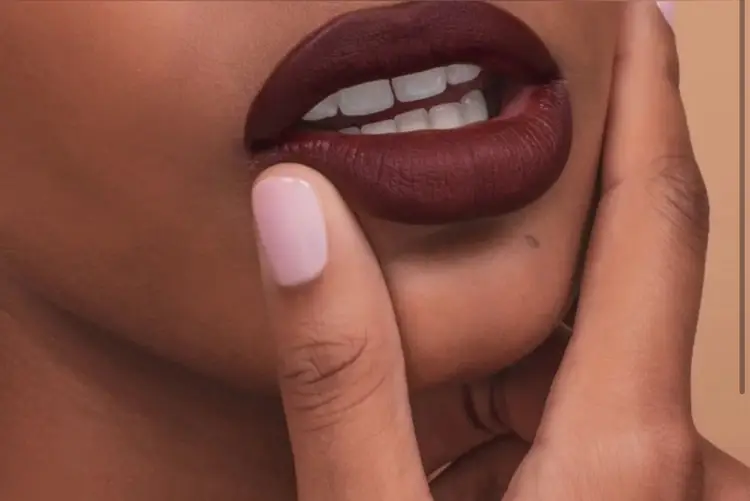 Lawless Satin Luxe Classic Cream Lipstick In Saddle