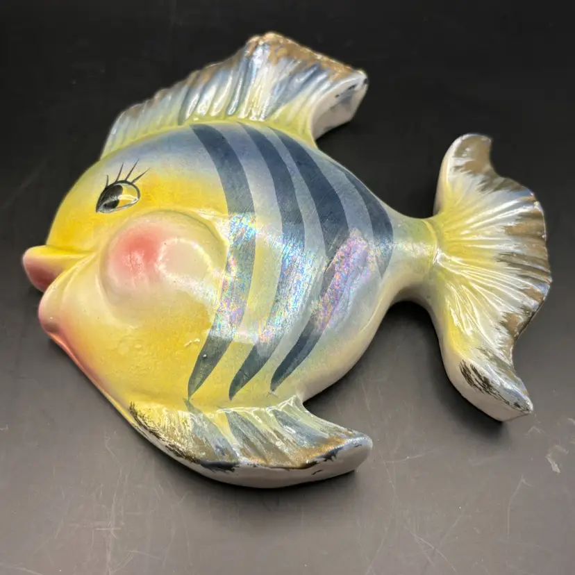 Anthropomorphic  Kitsch Bradley Iridescent Angel Fish Wall Pocket 