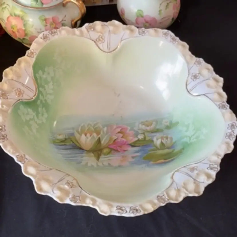 Rs Prussia Red Marking Floral Bowl