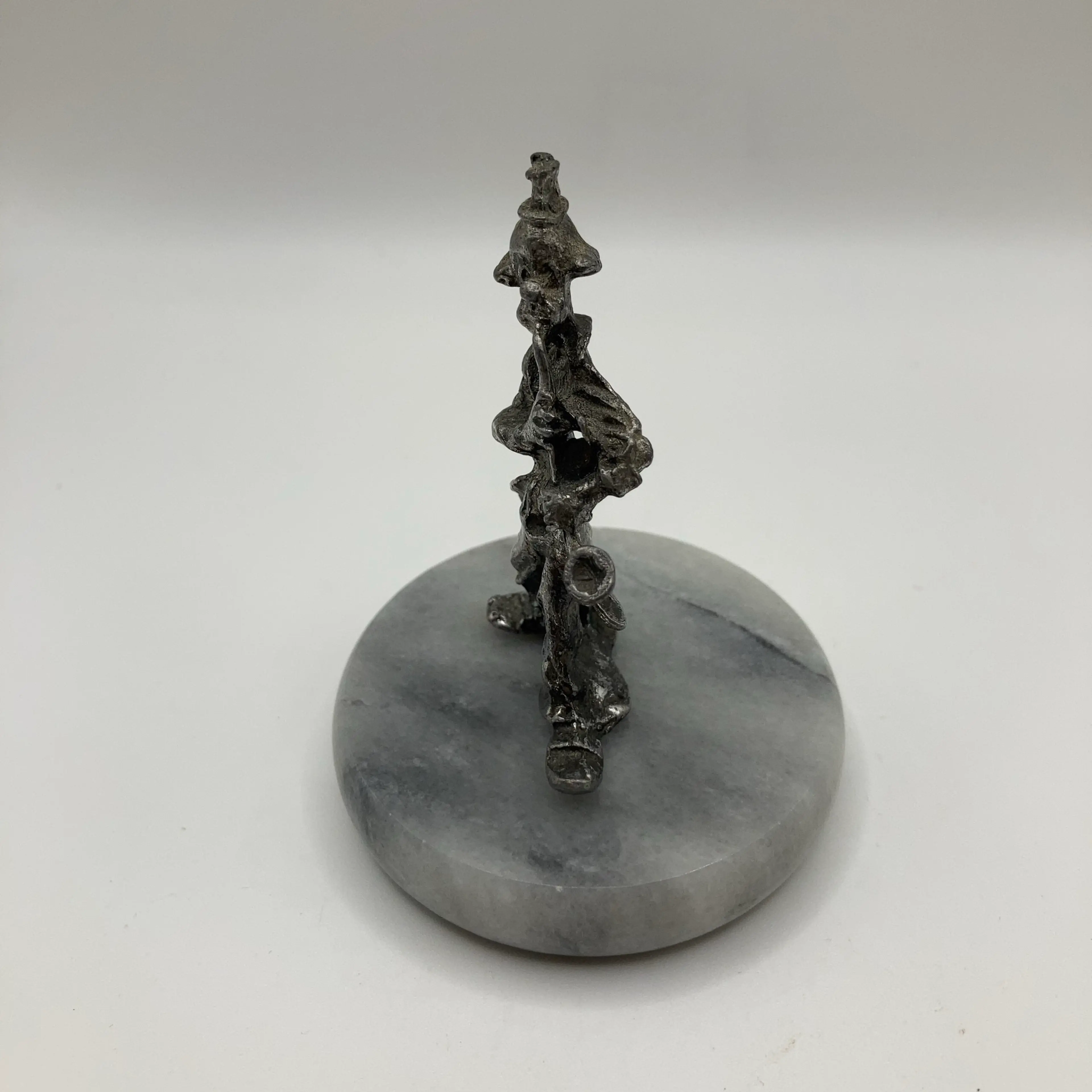 Image 2 of 9