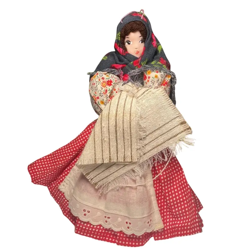 Handmade Folk Art (Russia) Vintage Cloth Doll, Russia ? Traditional Clothing Pavlovo Posad Braid 9"