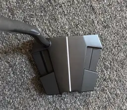 Odyssey Eleven Tour Lined Putter, like new!