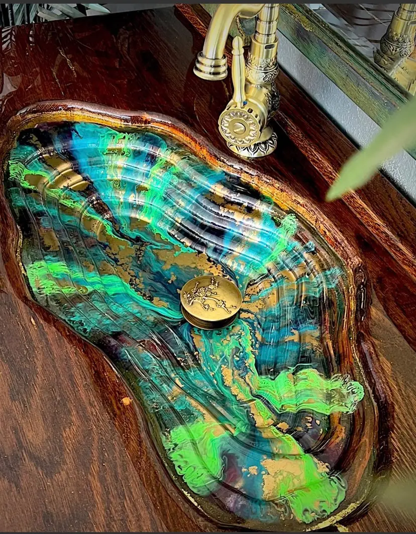 Custom Made Erosions Sinks