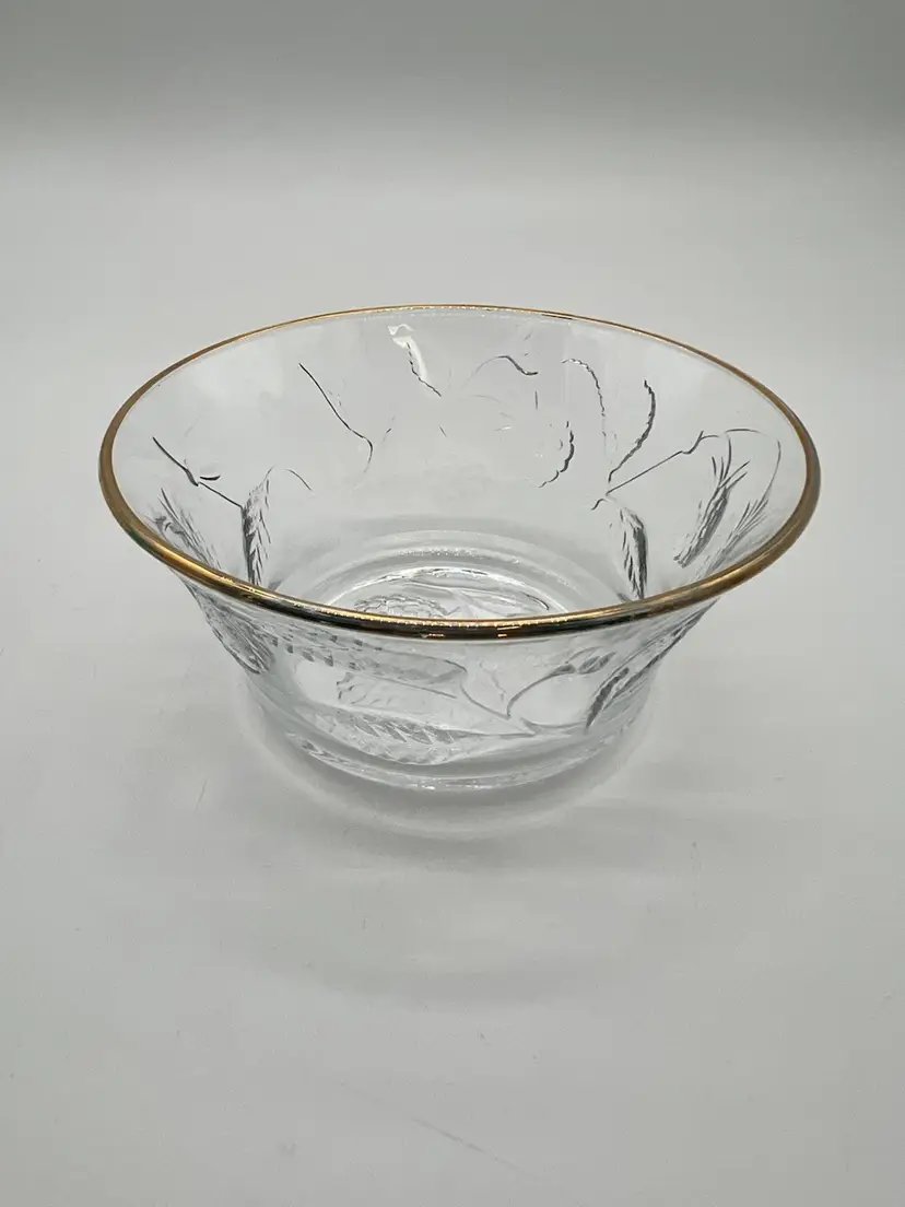 Arcopol France Clear Glass Berry Bowl With Gold Rim & Embossed Berries & Vines