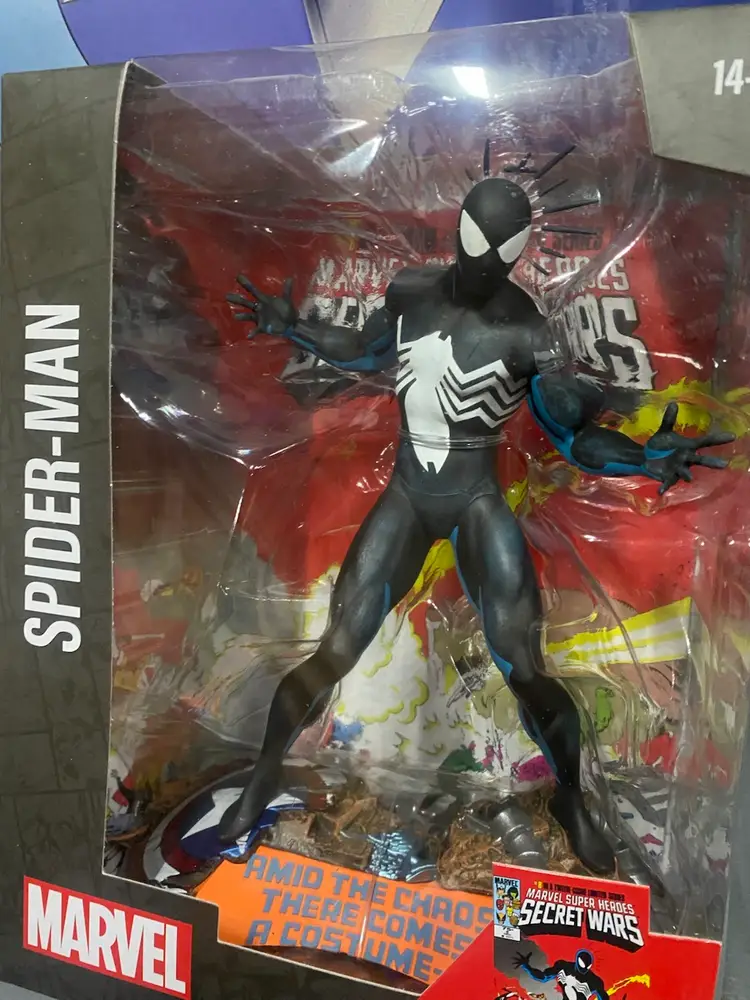 Mcfarlane Toys - Marvel Statue - Symbiote Spider-Man (1:6th Scale)