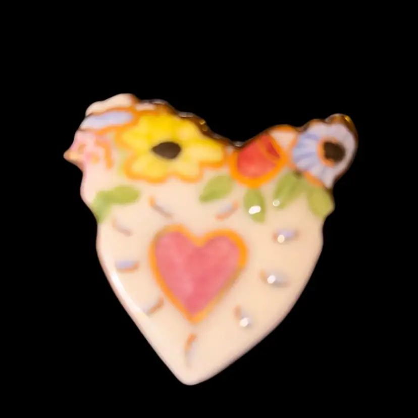 Vintage Handpainted Ceramic Heart Brooch