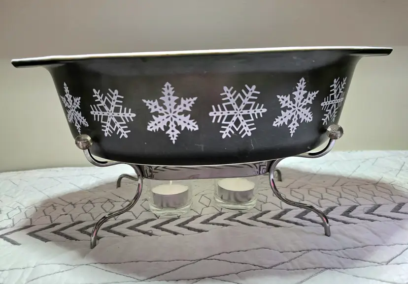 VTG Pyrex Black Snowflakes Dish with Twin Candlewarmer Tray