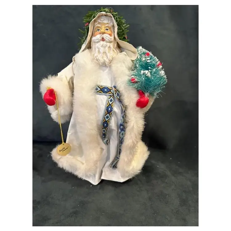 Clothique white santa