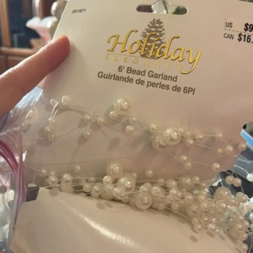 Holiday Faux Pearl Garland