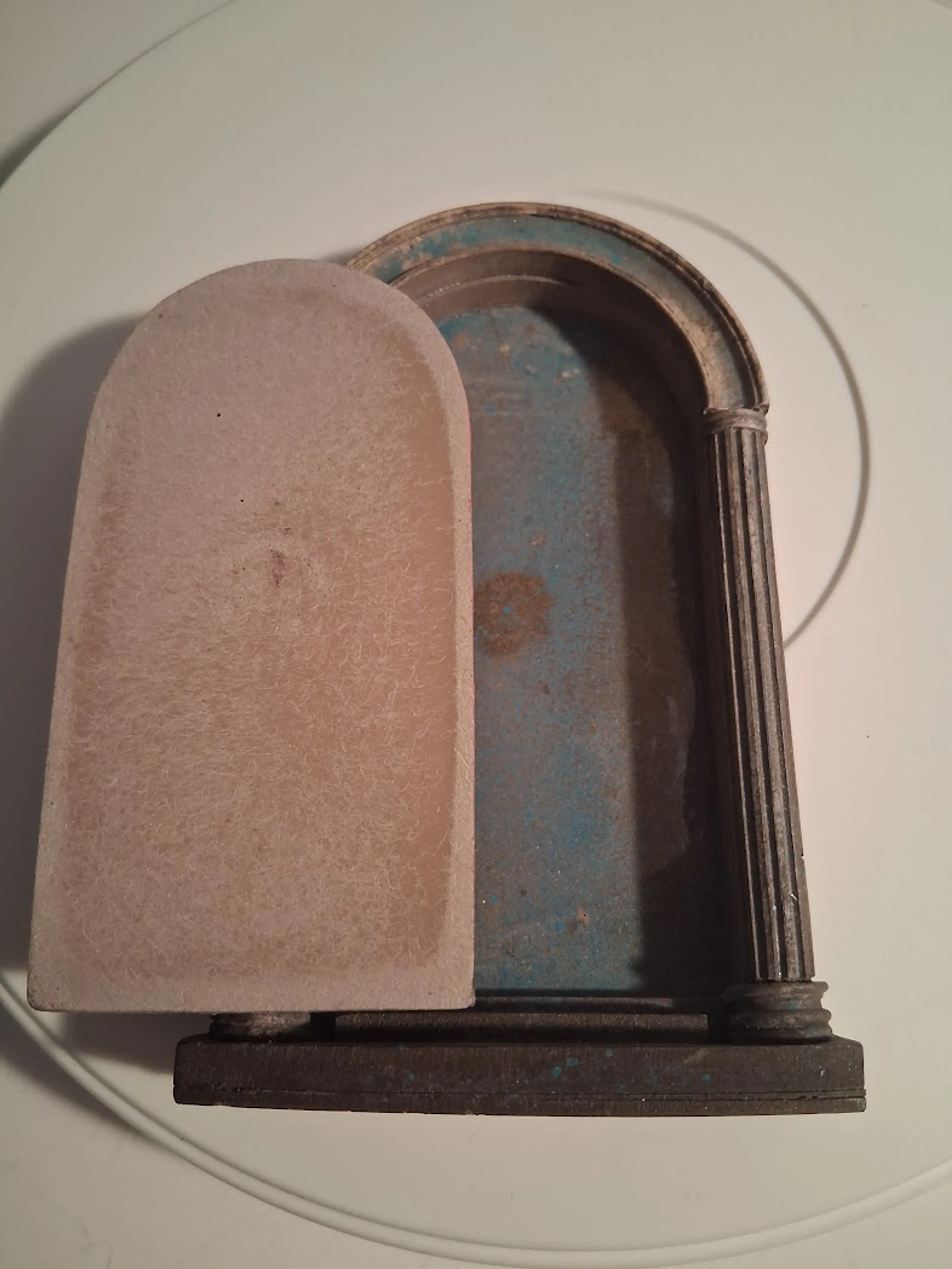 Image 3 of 5