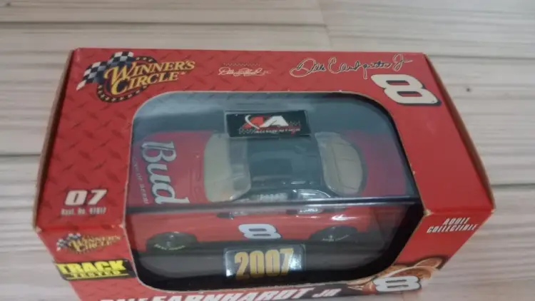WINNERS CIRCLE DALE JR #8 MONTE CARLO 1/64TH BLACK TOP BUD CAR 2007