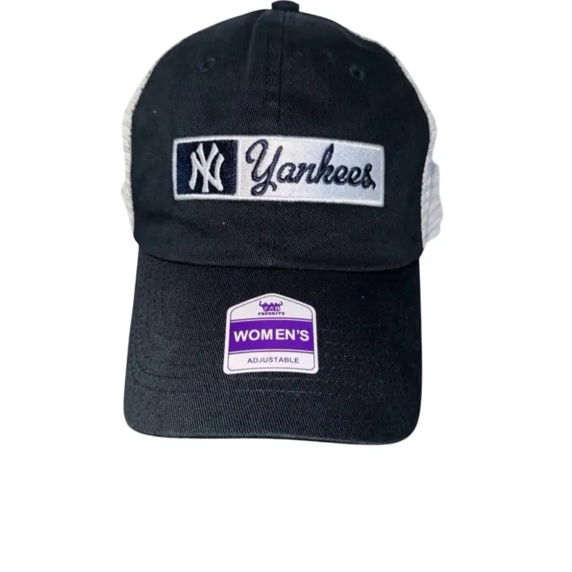 New York Yankees Women’s Fan Favorite Adjustable SnapBack OSFM New