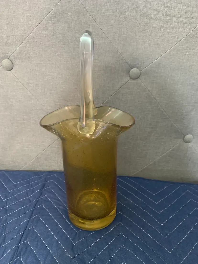 025 Applied Hand Vase With Bubbles