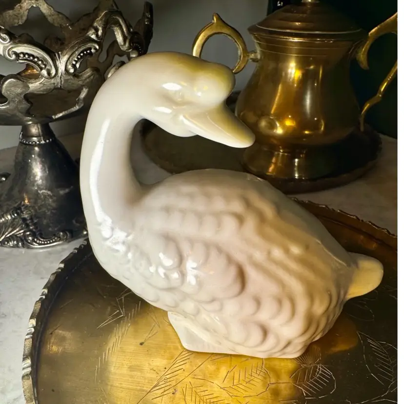 Vintage 4” white ceramic or porcelain swan figurine "Pride of the Orient" collectible produced by Toyo in Hong Kong