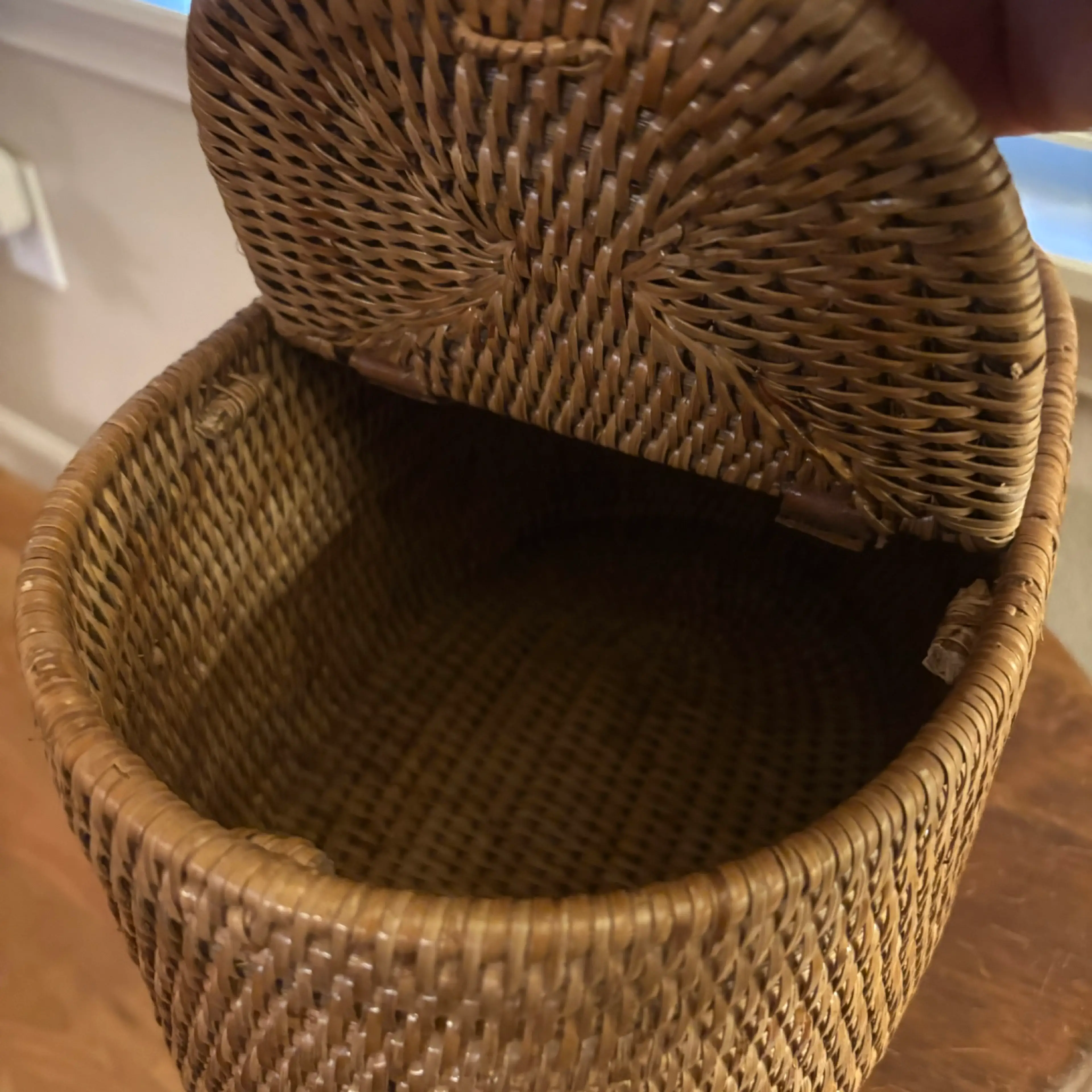Image 4 of 7