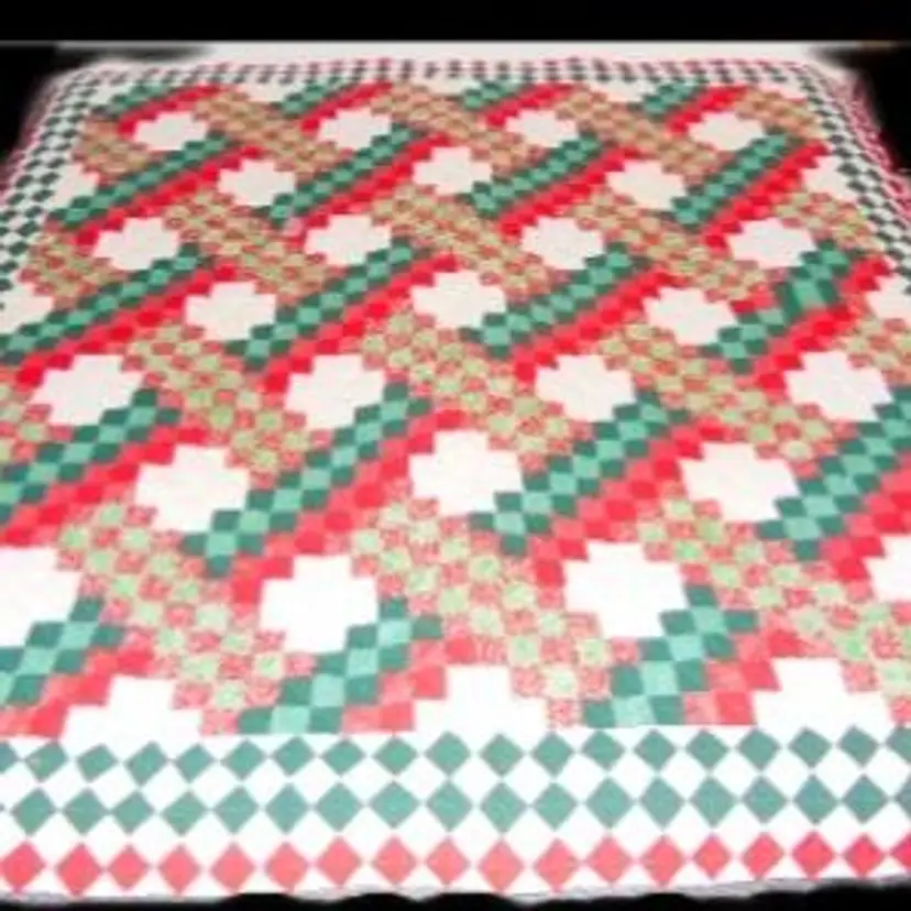 Vintage Gorgeous Hand-Made, Braided Irish Chain, Queen Size Christmas Quilt & 2 Shams!!!