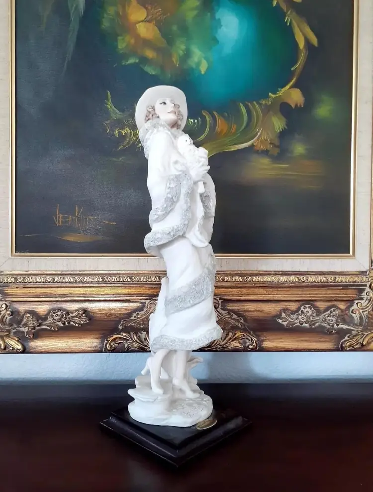 Lady With Persian Cat Giuseppe Armani 1997 Florence, Italy  Fur Coat High Heels