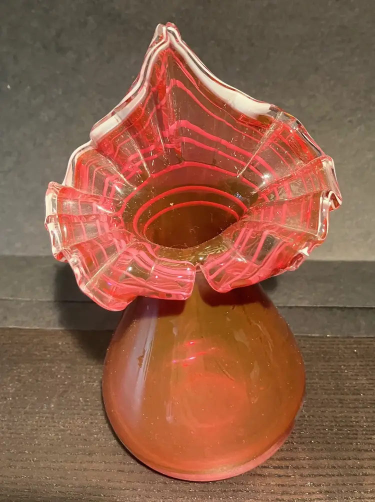 Art Glass Pink White Striped Ruffled Jack-in-a-Pulpit Vase -READ