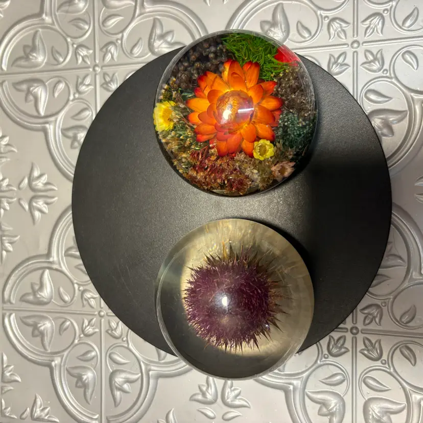 Vintage Pair TARAX INFINITY PRODUCTS INC ORANGE FLOWER AND FOLIAGE LUCITE PAPERWEIGHT.and Purple Bloom