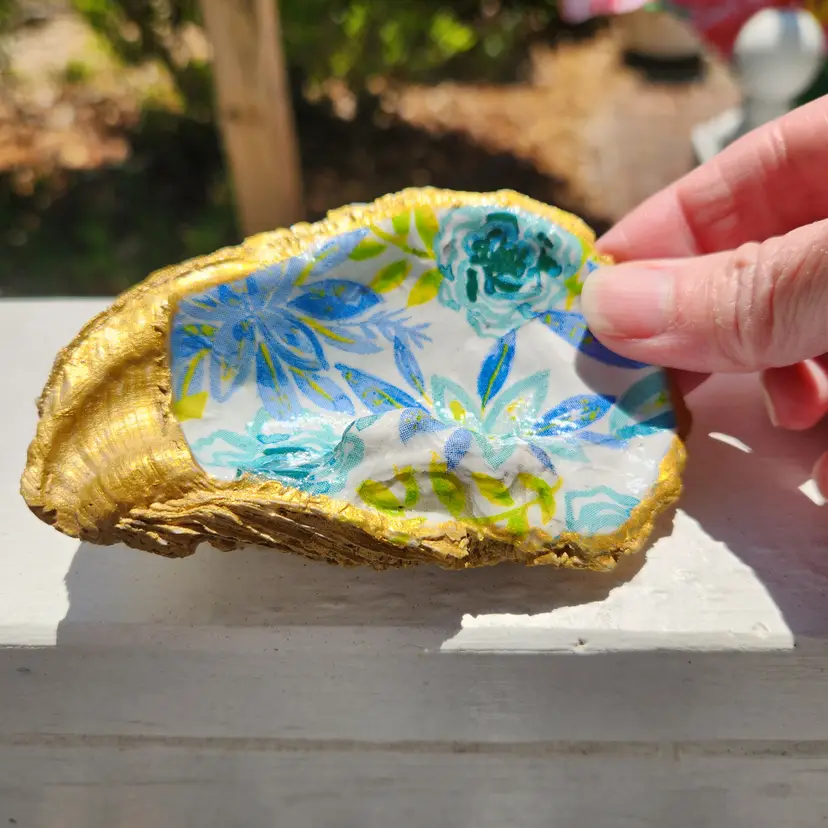 Oyster painted shell from Charleston S.C. Handmade painted