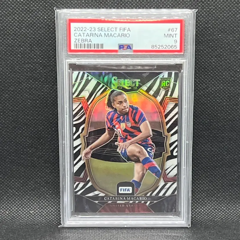 Catarina Macario 22/23 Select FIFA Zebra /25 PSA 9 USWNT Soccer Card