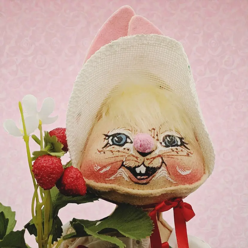 Vtg Annalee Strawberry Bunny Rabbit 1990 Easter Spring White Eyelet Outfit Doll