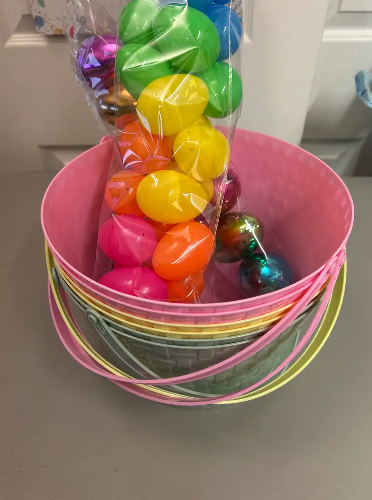 Making “Recycled Toys” Easter Baskets. Come Hang Out!!