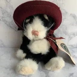 1999 Boyds Bear Phoebe Purrsmore Cat Plush Jointed Black/White
