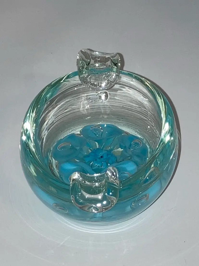 Vintage Joe St. Clair Aqua Blue Hand-Blown Art Glass Ashtray Paperweight! Controlled Bubbles With A Floral Design! 2” Tall 4 1/2” Wide!