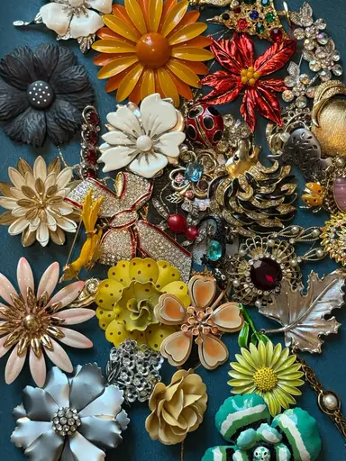 Pin It Like It’s Hot! Brooches Galore!