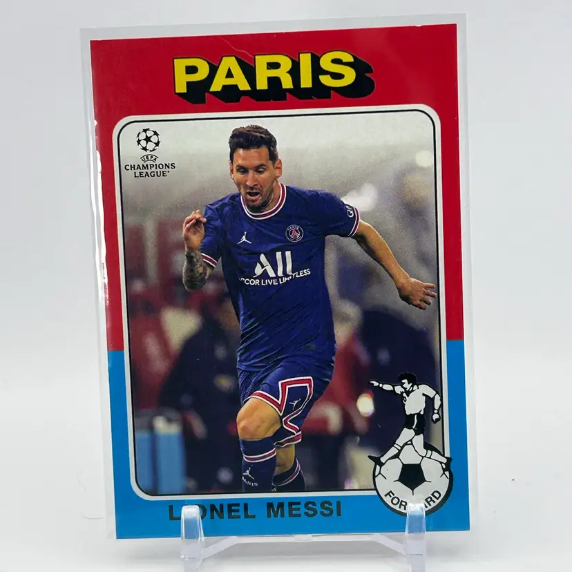 Lionel Messi - 2021-22 Topps UCC Throwback - Team Argentina / Paris Saint-Germain FC