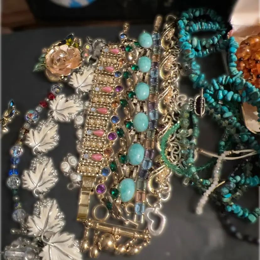 - $2 SB, Jewelry Dig, All Costume Vintage