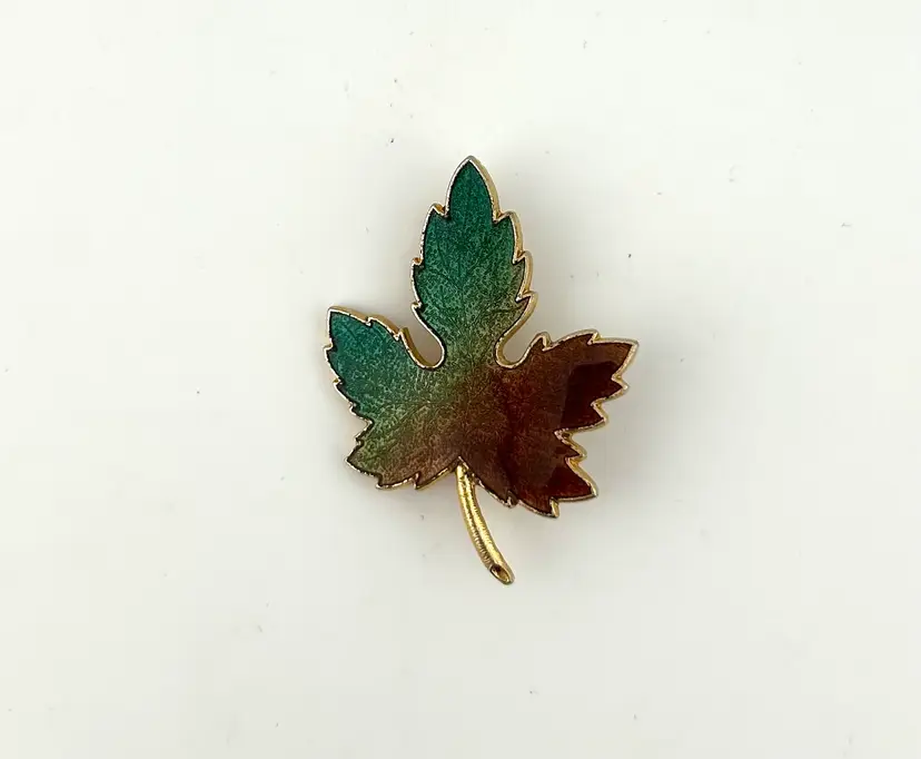 Gold Tone Enamel Maple Leaf Brooch 2”x 1.5”