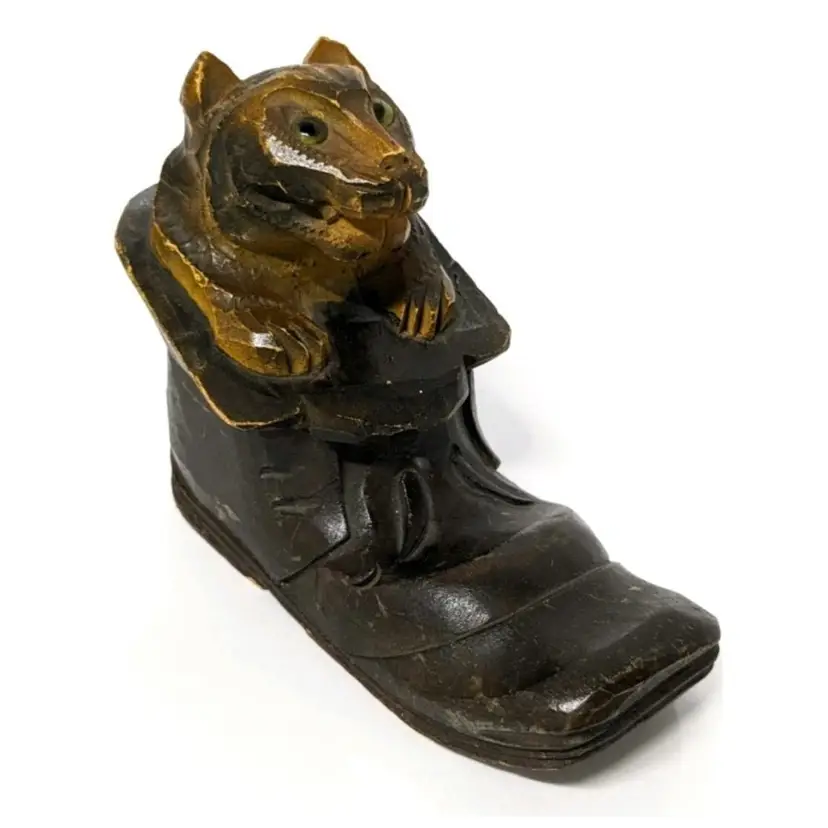 Vintage Hand Carved Lightweight Wood Cat in Shoe (Puss in Boot ?) Folk Art Inkwell Made in Japan