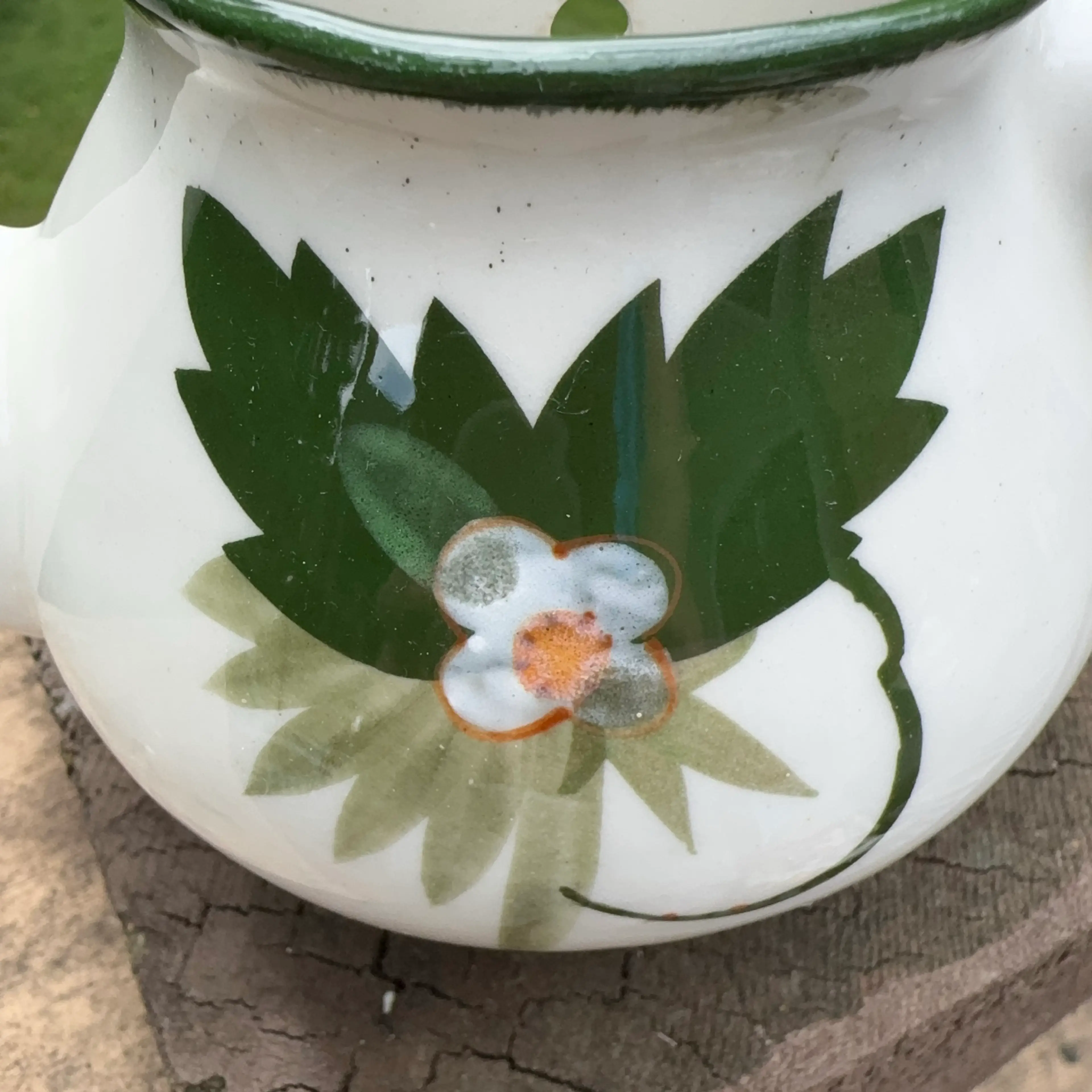 Image 2 of 7