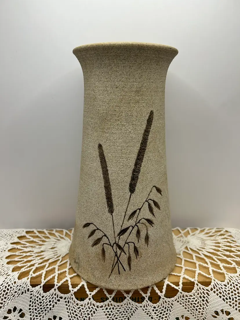 Mattison Maine NY Pottery Vase W/ Cattails 8.5 H Base D 4.75 signed