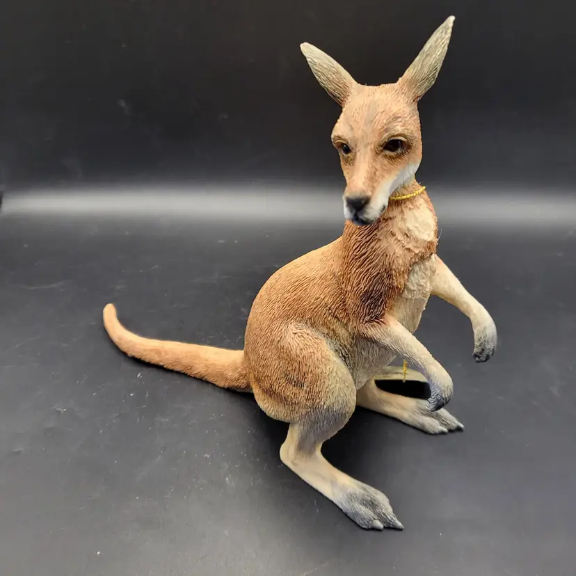 The Leonardo Collection Resin Kangaroo