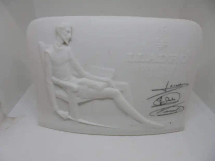 Lladro Collector's Society Members Plaque Bisque Porcelain Retired Item