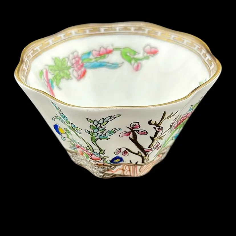 Vintage Coalport Indian Tree Pattern Open Sugar Bowl 2.25” Tall x 3.5” Wide