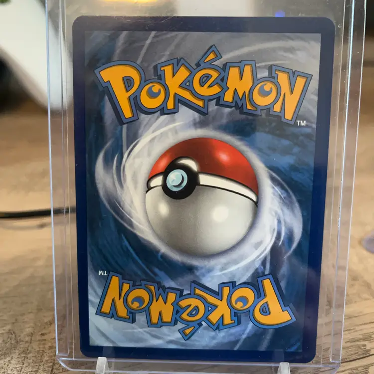 Pokémon TCG Crobat V Ultra Rare card from the 2020 Sword & Shield Darkness Ablaze set, card number 104/189.