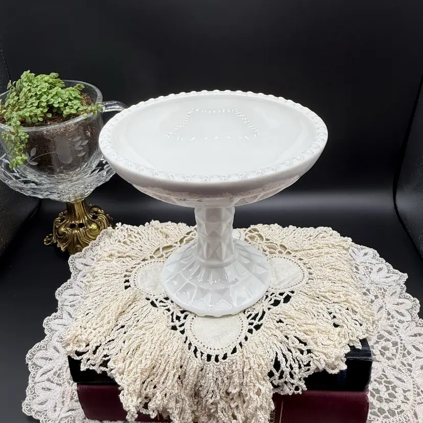 🐞Rosanna White Porcelain Pedestal Scalloped Cake Stand Ruffled Base Dessert Display 6x5.5”