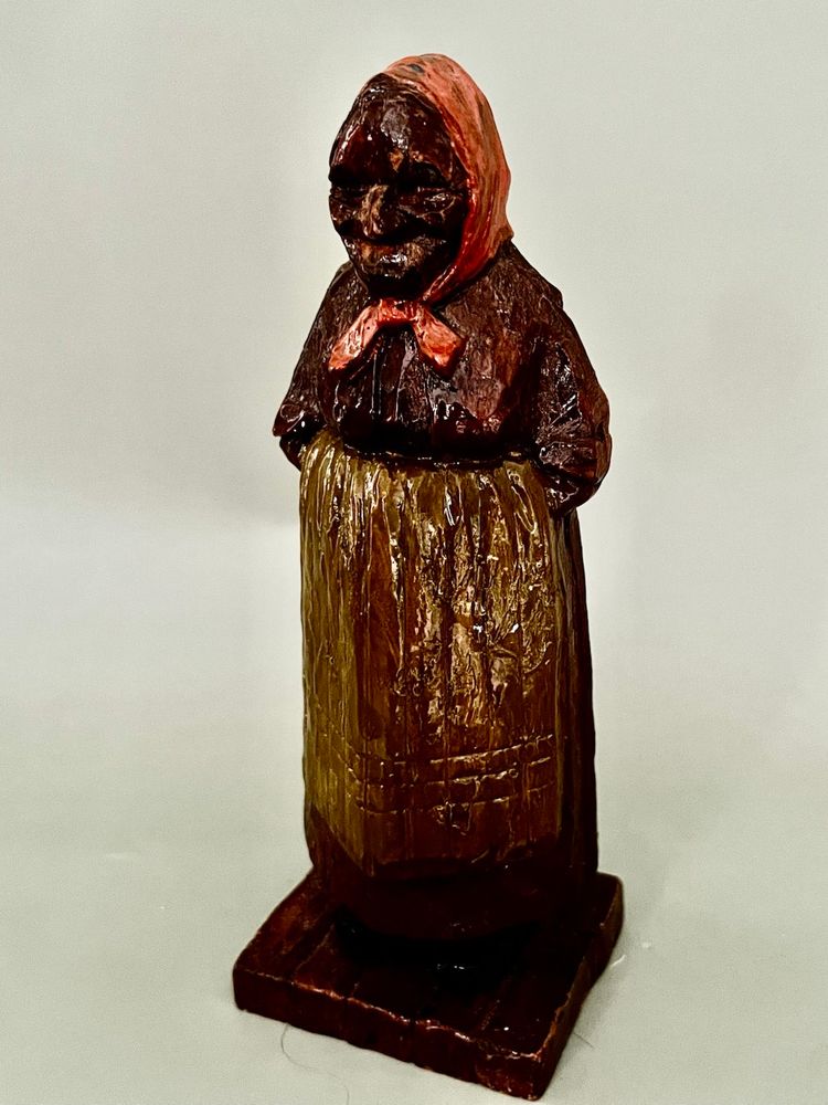 Vintage Syroco Wood Old Peasant Woman Figurine 5.5" Hand Painted